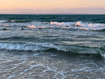 Знов попса, але Середземне море у Тунісі було приємним. Навіть поплавати в ньому декілька разів встиг.