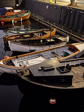 Човники на каналі Фредерікгольмз у тому ж Копенгагені.